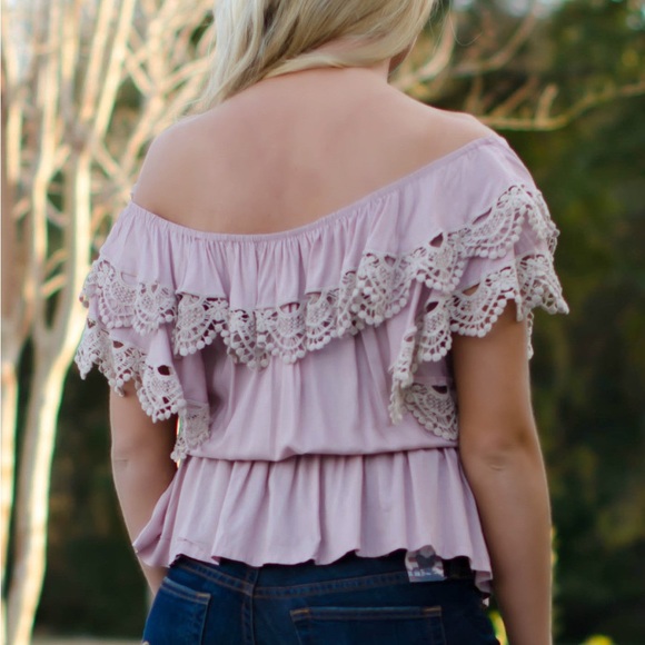NWT Off the Shoulder Top - Picture 2 of 2